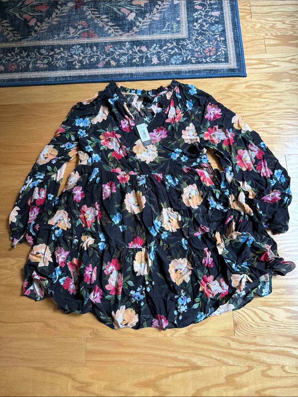 Yumi Kim Vicky Dress Black Floral V-Neck